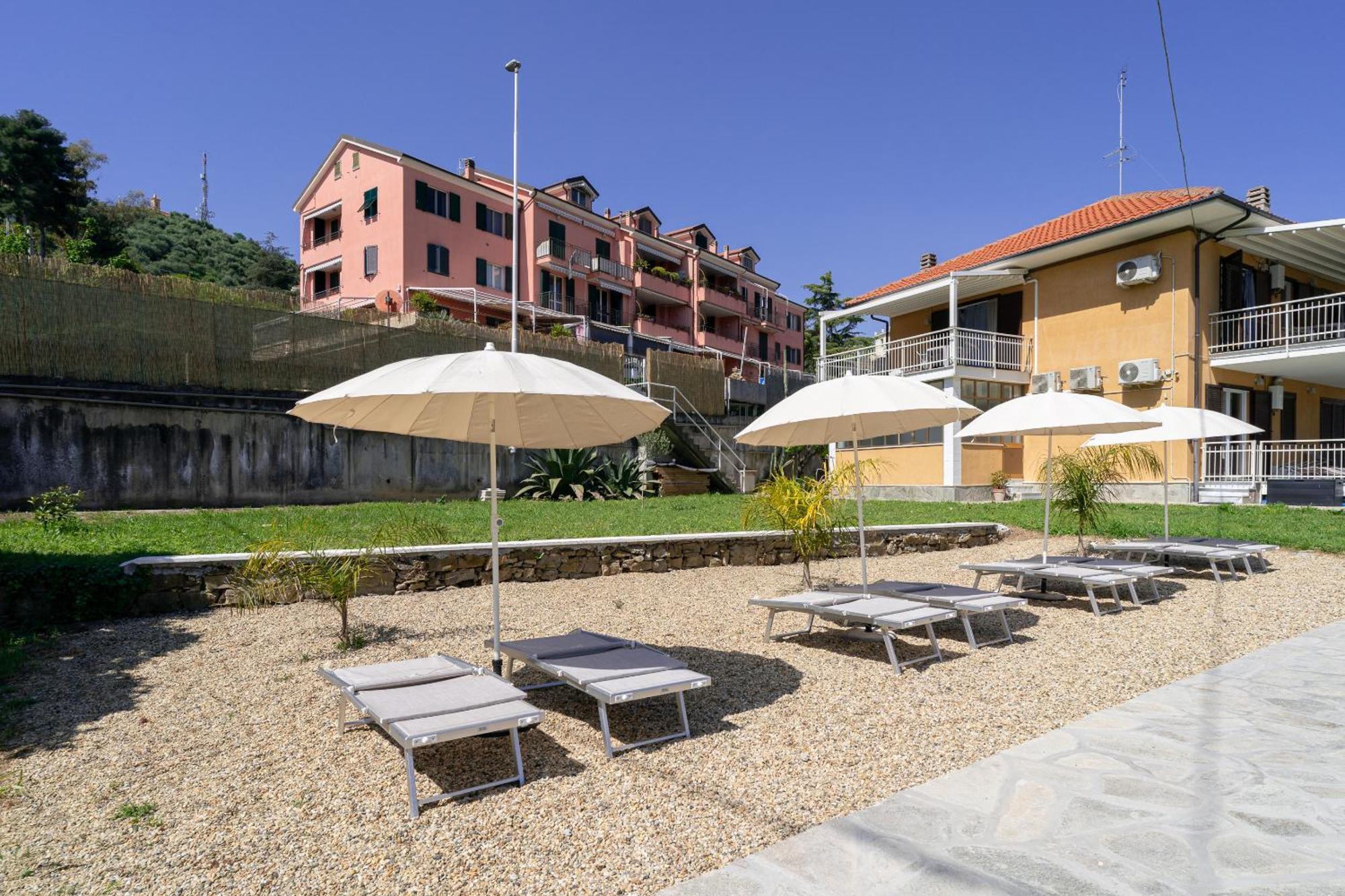 Il Gattino Di Porto - Apt 3 - Monolocale Veranda Piscina インペリア エクステリア 写真