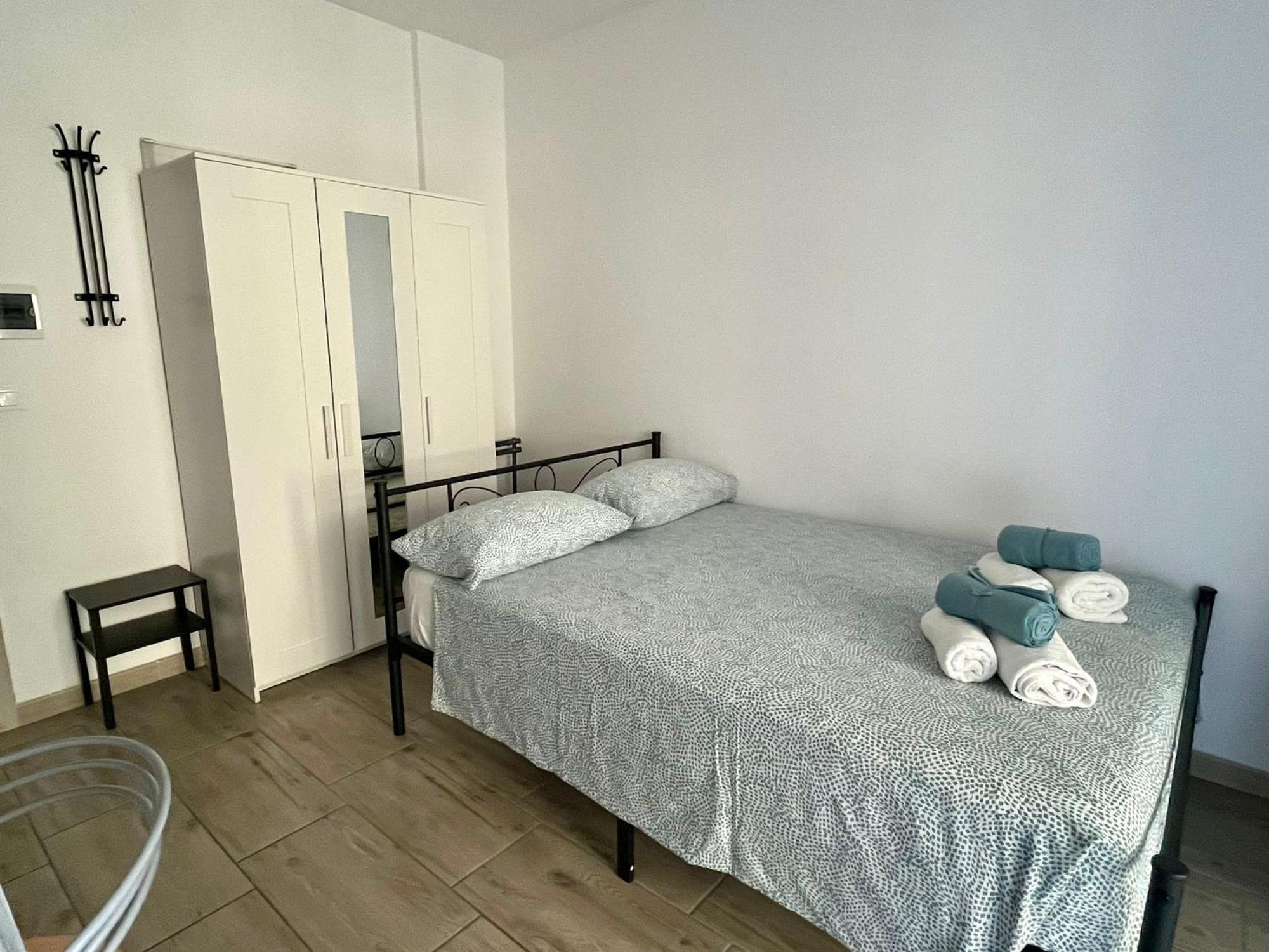 Il Gattino Di Porto - Apt 3 - Monolocale Veranda Piscina インペリア エクステリア 写真