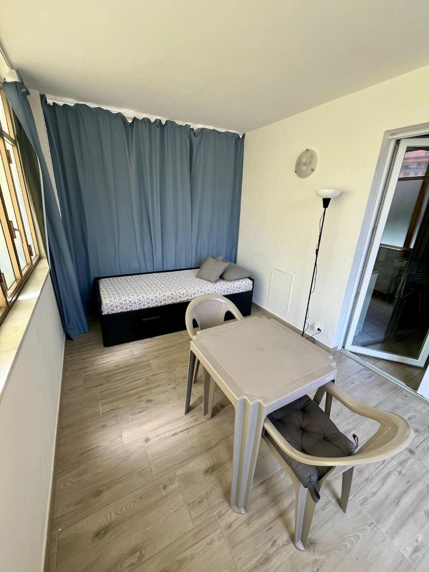 Il Gattino Di Porto - Apt 3 - Monolocale Veranda Piscina インペリア エクステリア 写真